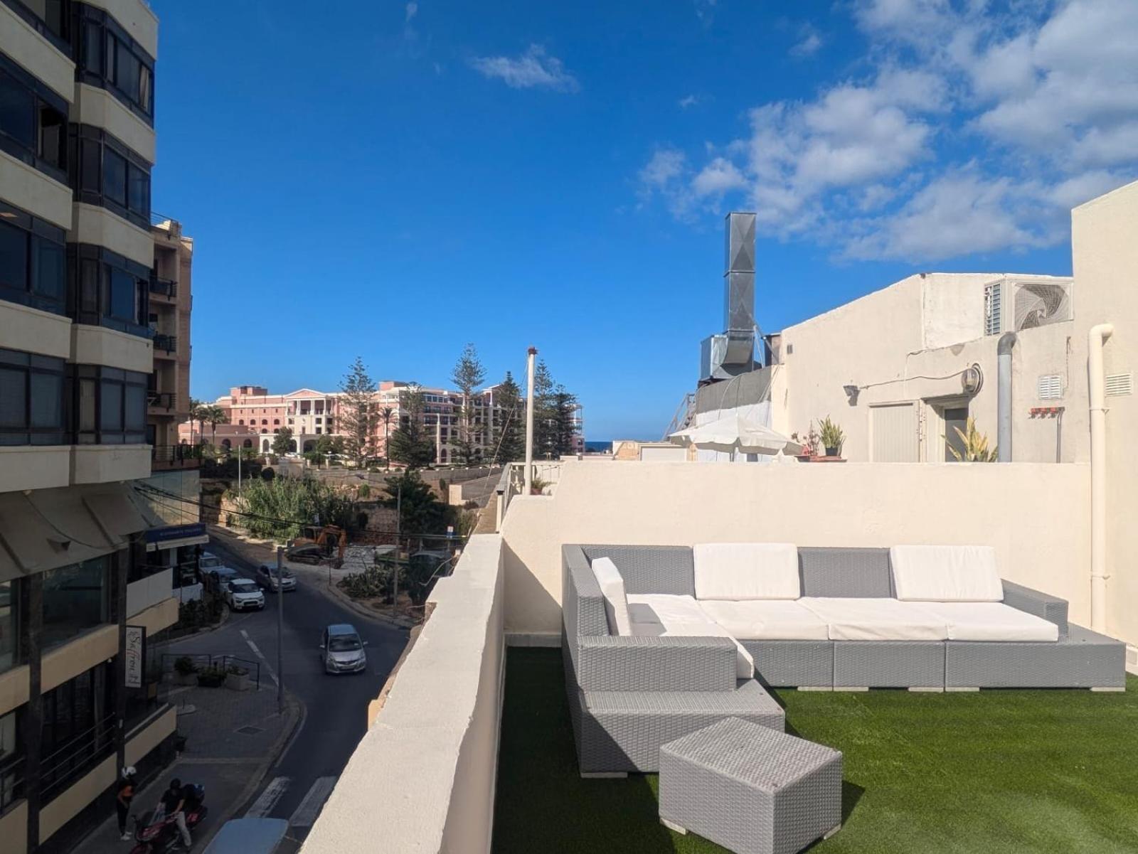 St Julians Penthouse *